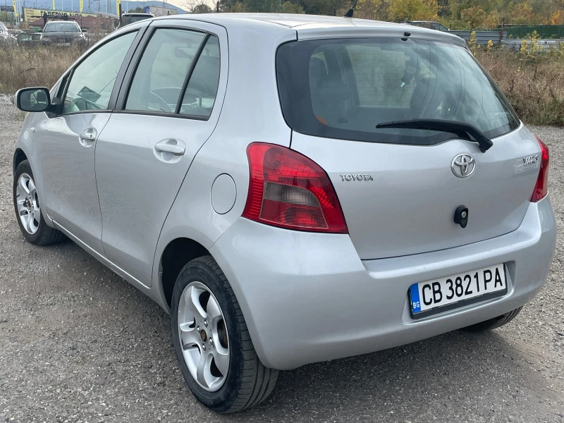 Toyota Yaris, снимка 7 - Автомобили и джипове - 48024314