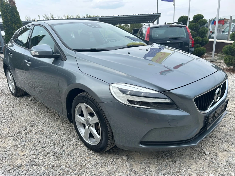 Volvo V40 2, 0 D АВТОМАТИК !! РЕАЛНИ 152000 km, снимка 1 - Автомобили и джипове - 47060033