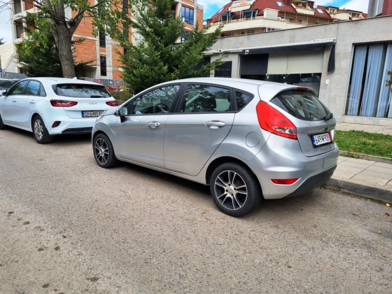 Ford Fiesta 1.4 i, снимка 3 - Автомобили и джипове - 47533997