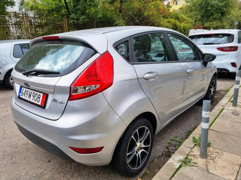 Ford Fiesta 1.4 i, снимка 10 - Автомобили и джипове - 47533997