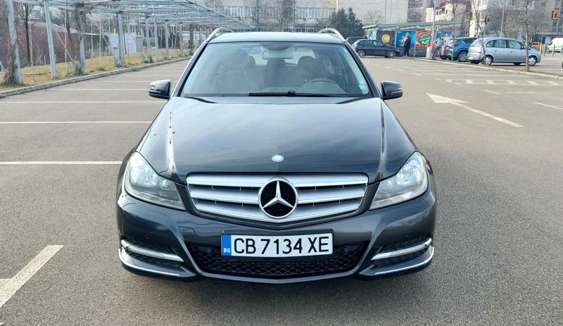 Mercedes-Benz C 180 Avantgarde, снимка 2 - Автомобили и джипове - 48046763