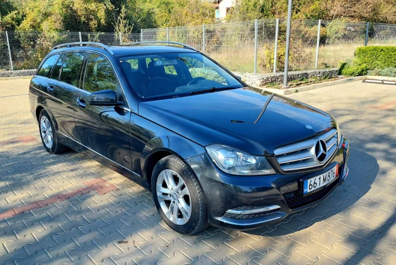 Mercedes-Benz C 180 Avantgarde, снимка 3 - Автомобили и джипове - 47952292