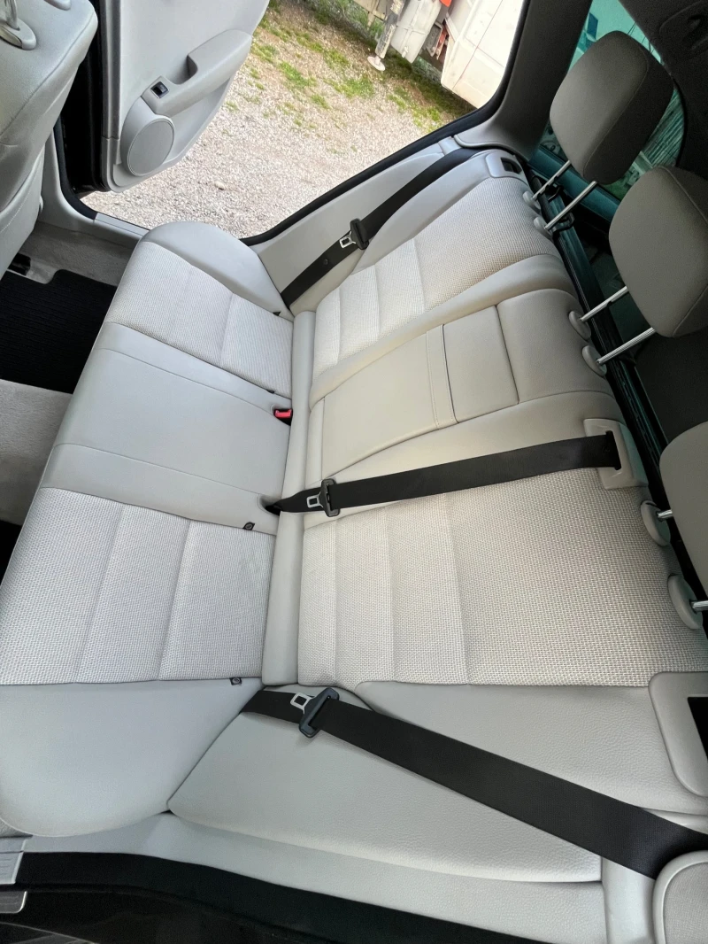 Mercedes-Benz C 200 Сменена верига!/Ксенон/Бяла кожа/Много екстри/, снимка 10 - Автомобили и джипове - 52597808