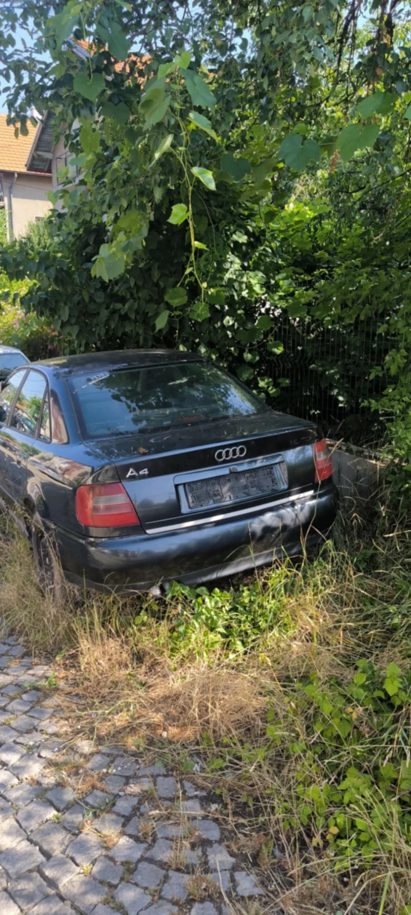 Audi A4, снимка 3 - Автомобили и джипове - 52658568