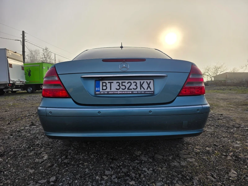 Mercedes-Benz E 320, снимка 5 - Автомобили и джипове - 52799644