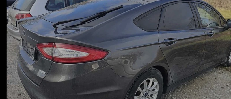 Ford Mondeo 1.5i, снимка 3 - Автомобили и джипове - 52975279