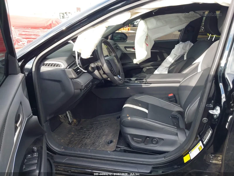 Toyota Camry Hybrid* 4WD* Black Edition, снимка 7 - Автомобили и джипове - 53595352