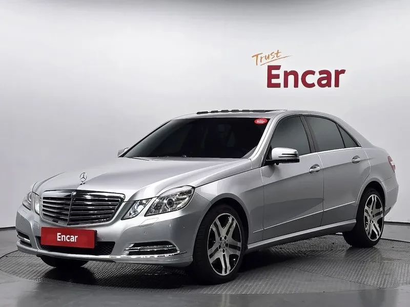 Mercedes-Benz E 300 W212 Elegance