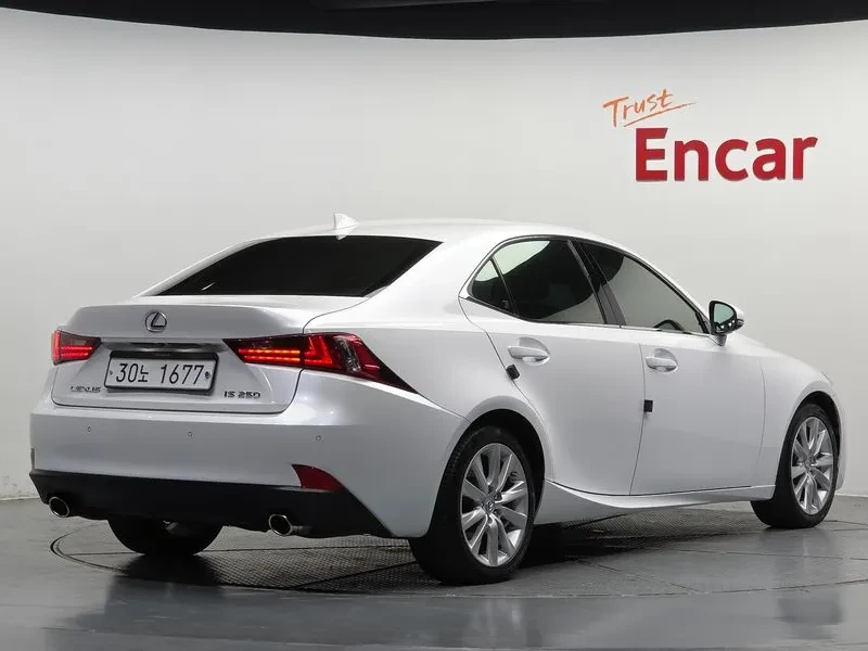 Lexus IS 250 PREMIUM XE30, снимка 2 - Автомобили и джипове - 56408249