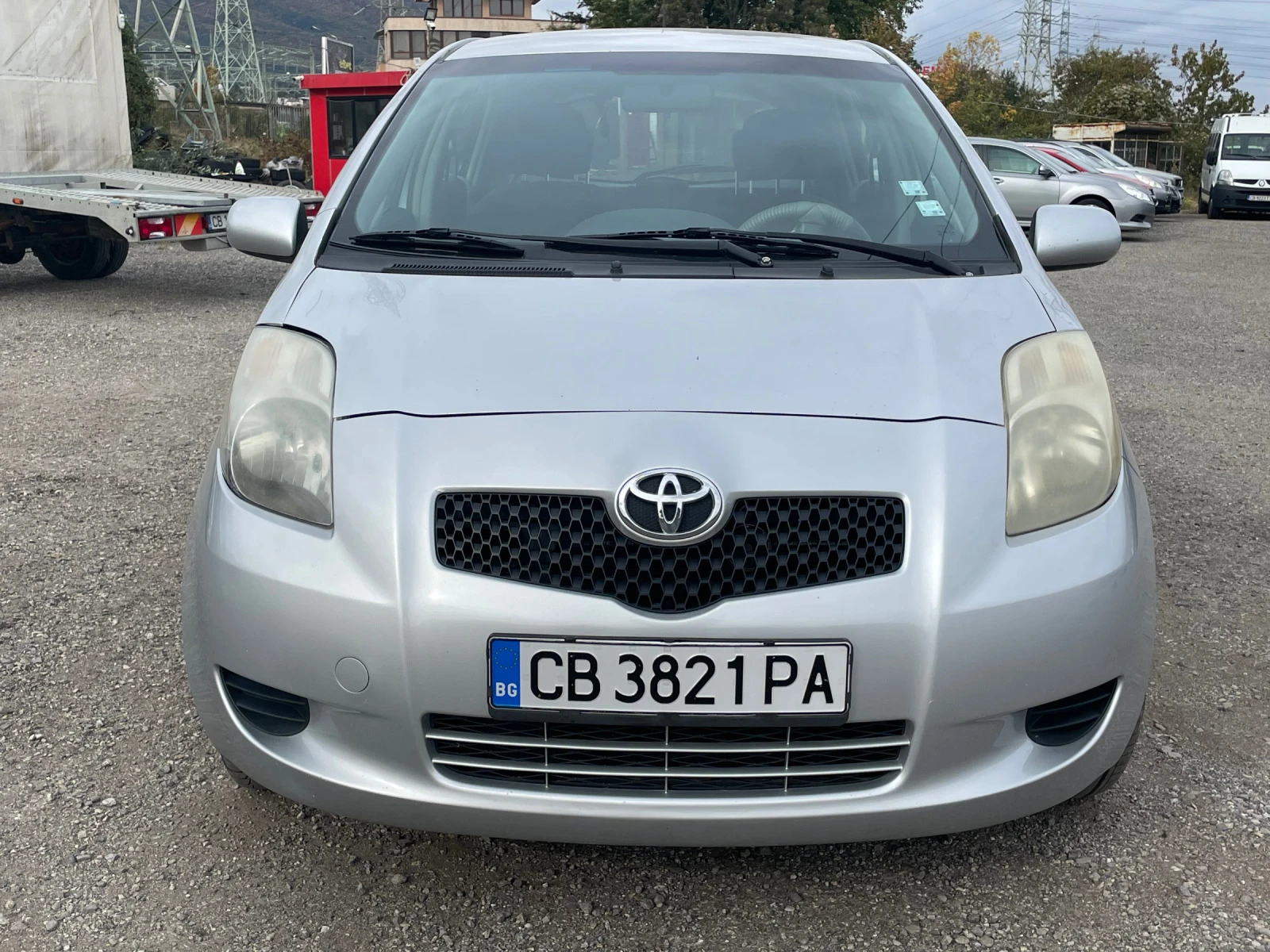 Toyota Yaris  - изображение 5