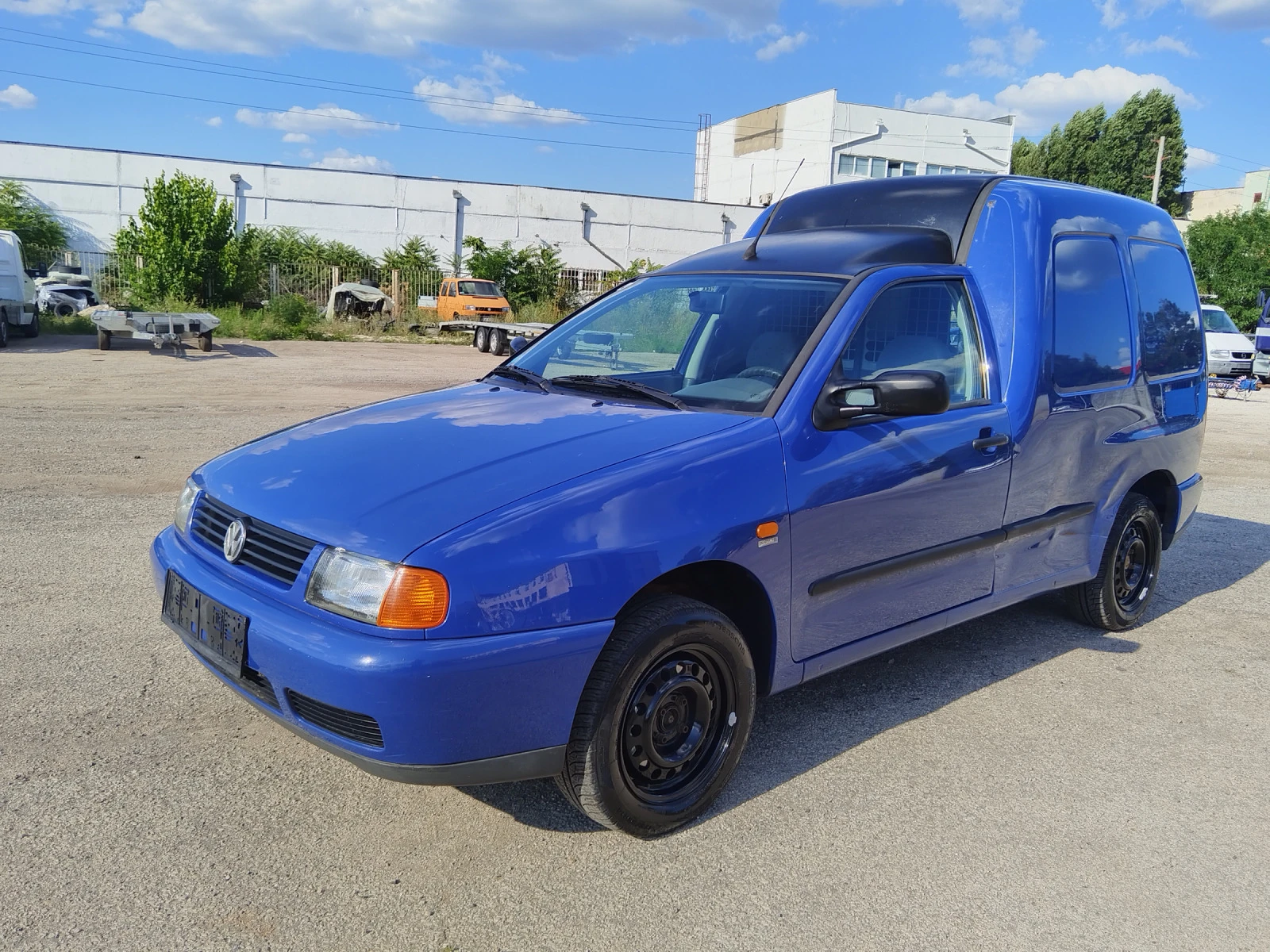 VW Caddy 1.4  139000km - изображение 3