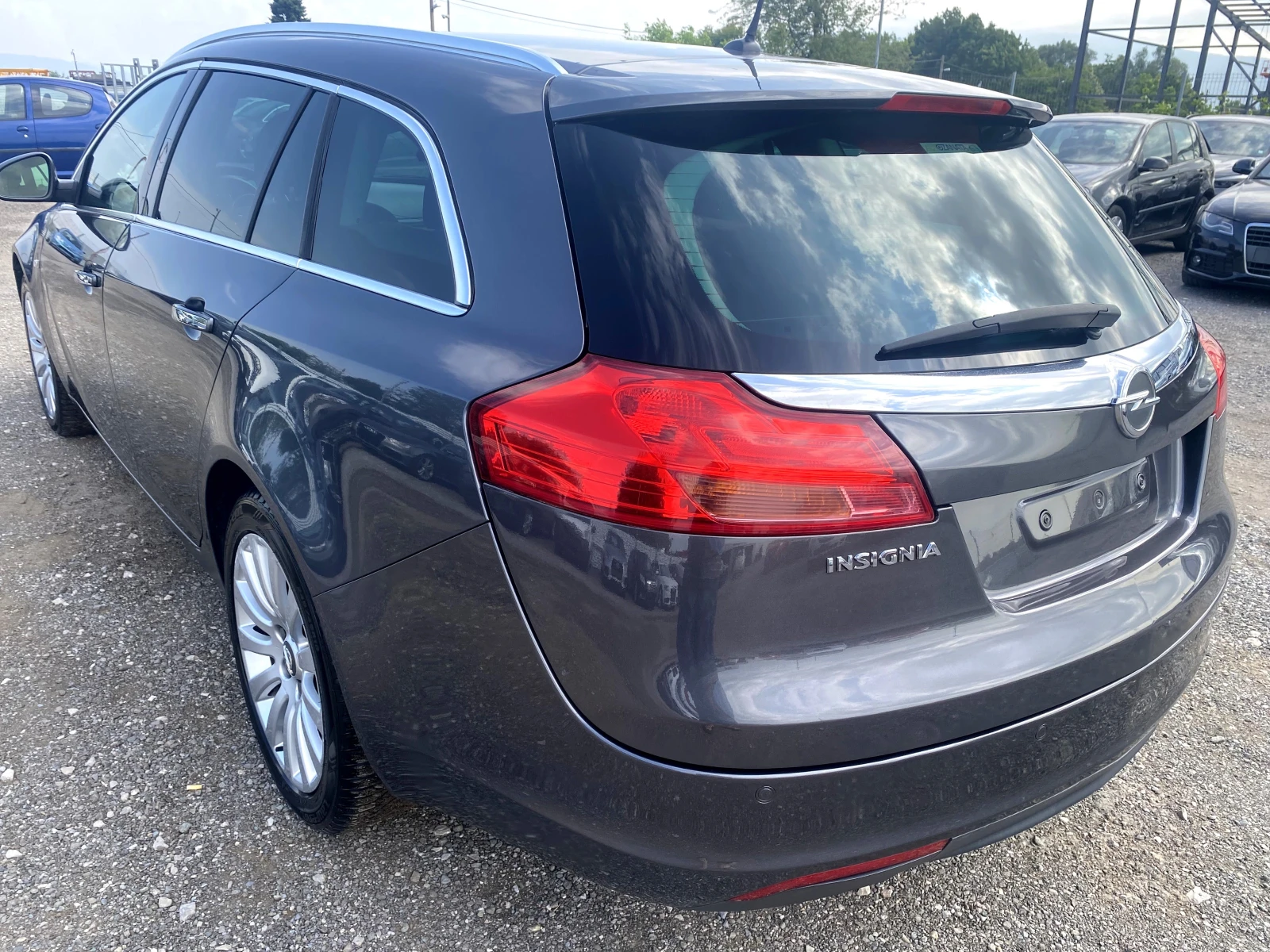 Opel Insignia 2.0CDTI 160к.с Cosmo 2011г. БОНБОН - изображение 3