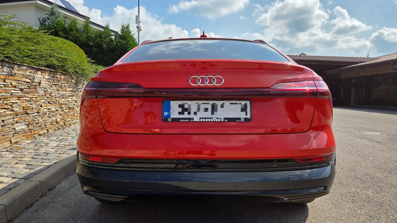 Audi E-Tron Sportback 55 - изображение 5