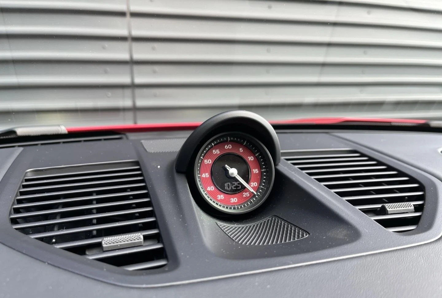 Porsche 911 992.2 CARRERA GTS/SPORT DESIGN/CARBON/BOSE/PANO/ - изображение 10