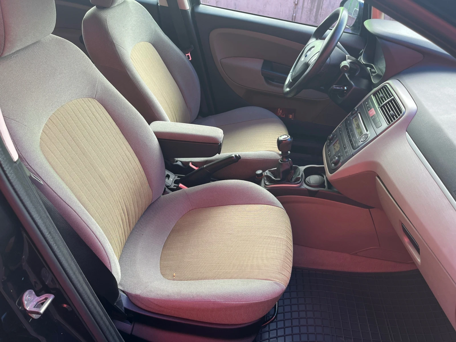 Fiat Punto 1.4, 95 к.с., LPG, 6 ск. - изображение 10