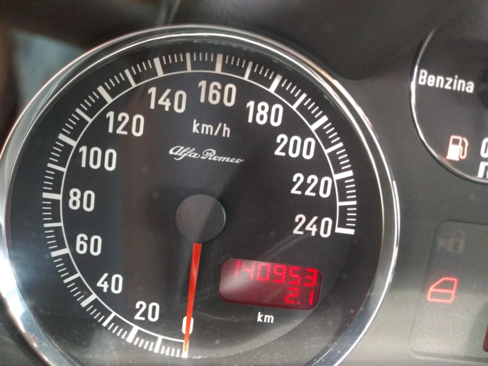 Alfa Romeo 147 1.6  | Mobile.bg � ����������� 4
