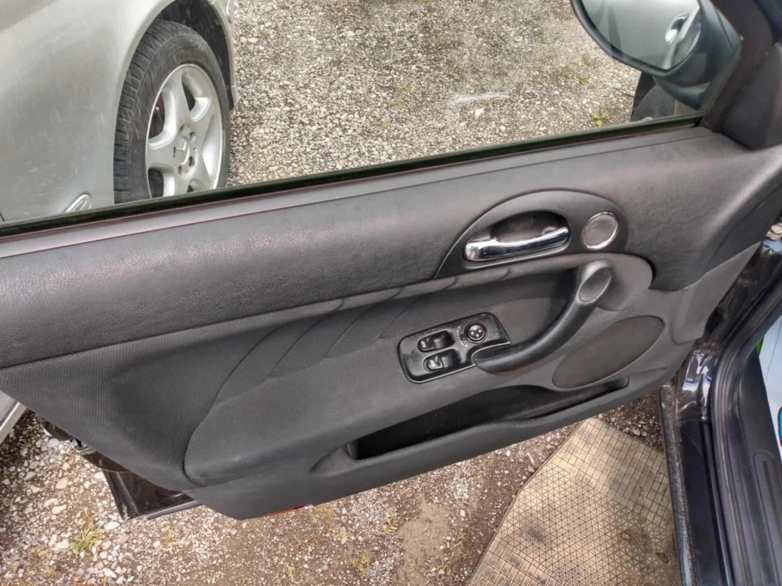 Alfa Romeo 147 1.6  | Mobile.bg � ����������� 7