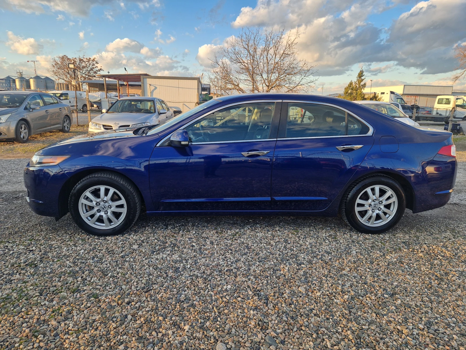 Honda Accord 2.0I-VTEC/Automatic/Elegance, снимка 8 - Автомобили и джипове - 53626006