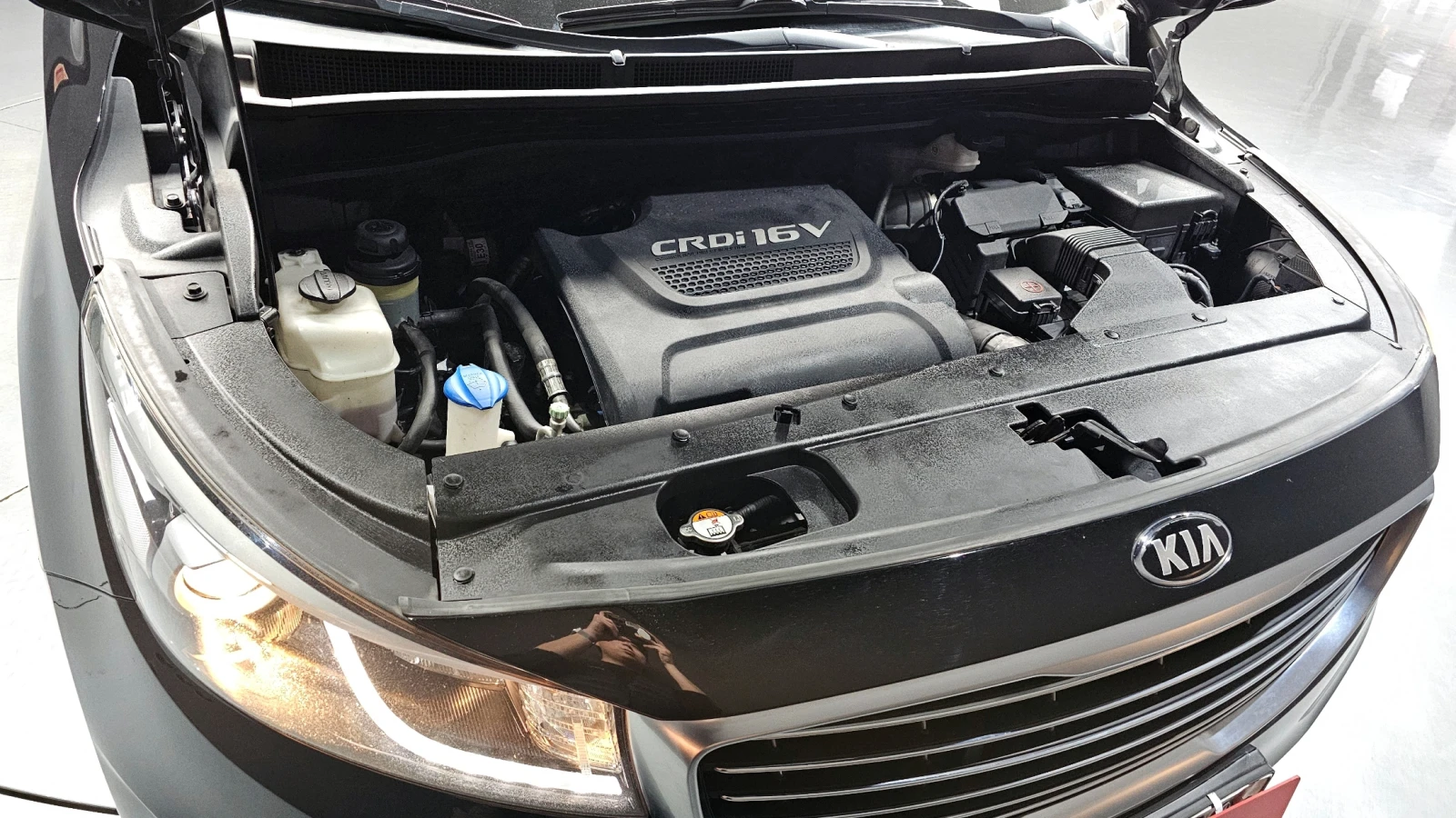 Kia Carnival 2.2CRDI/9 МЕСТЕН , снимка 6 - Автомобили и джипове - 54080955