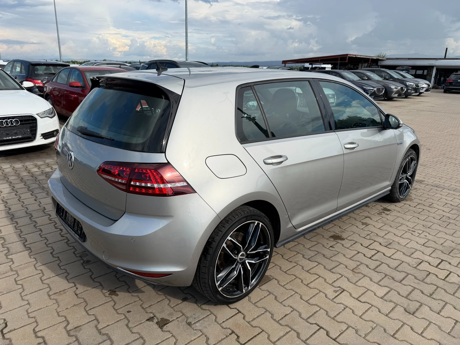 VW Golf 1.4GTE PLUG IN HYBRID AVTOMAT/NAVI EURO 6 , снимка 6 - Автомобили и джипове - 55043164