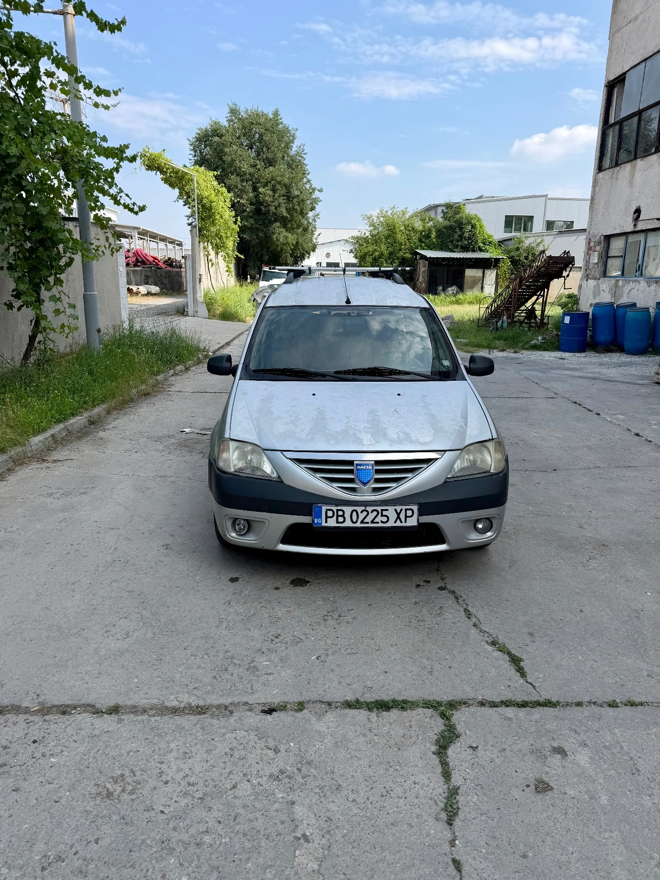 Dacia Logan 1.5 dCi 7 места, снимка 2 - Автомобили и джипове - 55148044
