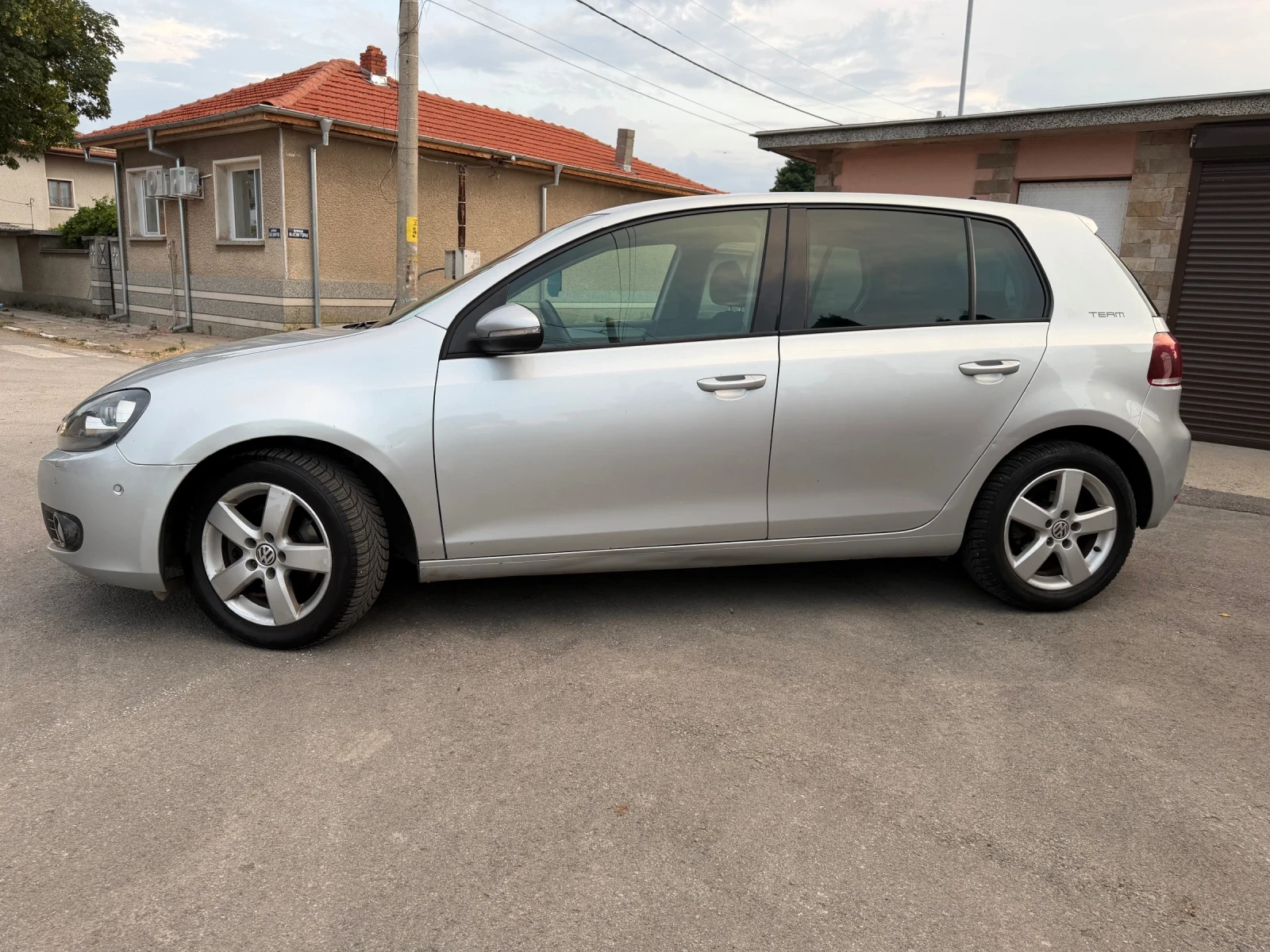 VW Golf, снимка 4 - Автомобили и джипове - 55319618
