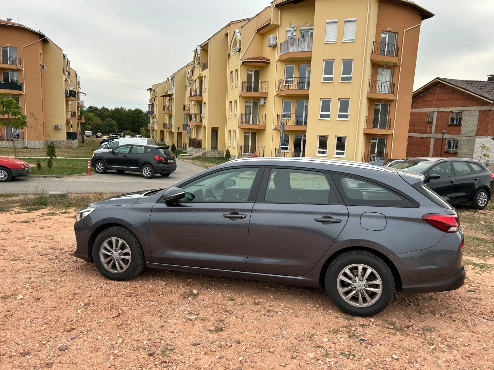 Hyundai I30 1.6crdi  Evro 6, снимка 2 - Автомобили и джипове - 56229579