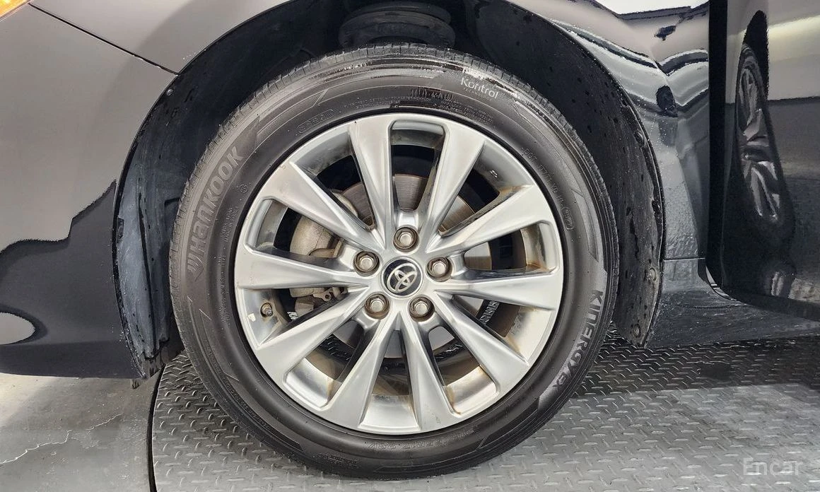 Toyota Camry, снимка 5 - Автомобили и джипове - 56505870