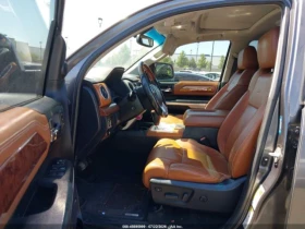 Toyota Tundra 5.7* AWD* ПОДГРЕВ* ОБДУХВАНЕ* ШИБИДАХ* КОЖА* , снимка 5