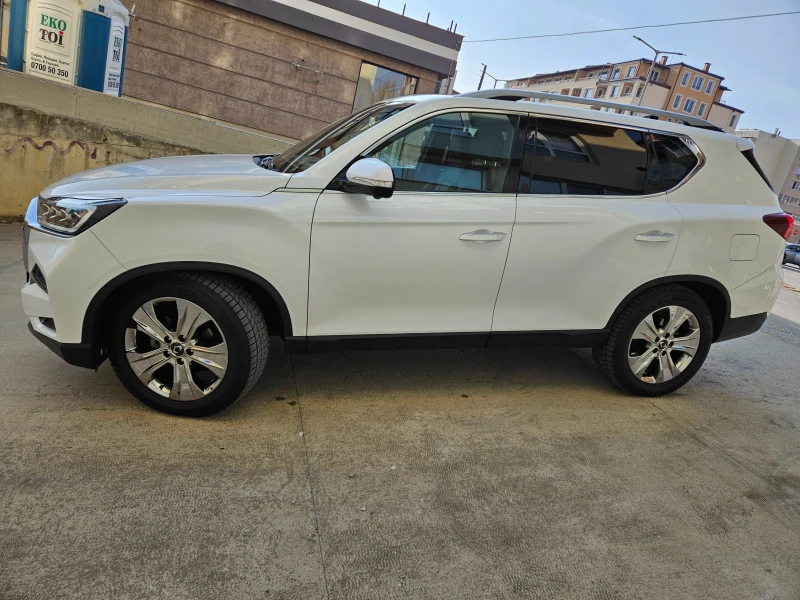 SsangYong Rexton Sapphire 2.2 D, снимка 4 - Автомобили и джипове - 42905055