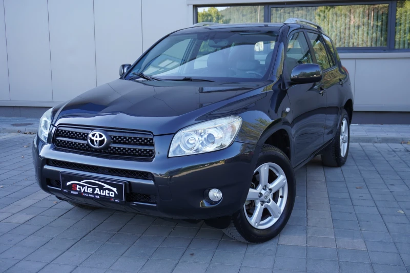 Toyota Rav4 2.2 D4-D/KEYLESSGO/ПОДГРЕВ/КОЖА/КАТО НОВ!!, снимка 1 - Автомобили и джипове - 47179187