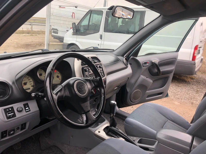 Toyota Rav4 2.0 GAZ ITALIA 4X4, снимка 9 - Автомобили и джипове - 49305843