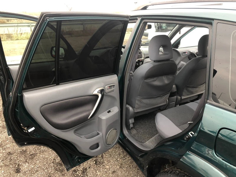 Toyota Rav4 2.0 GAZ ITALIA 4X4, снимка 10 - Автомобили и джипове - 49305843