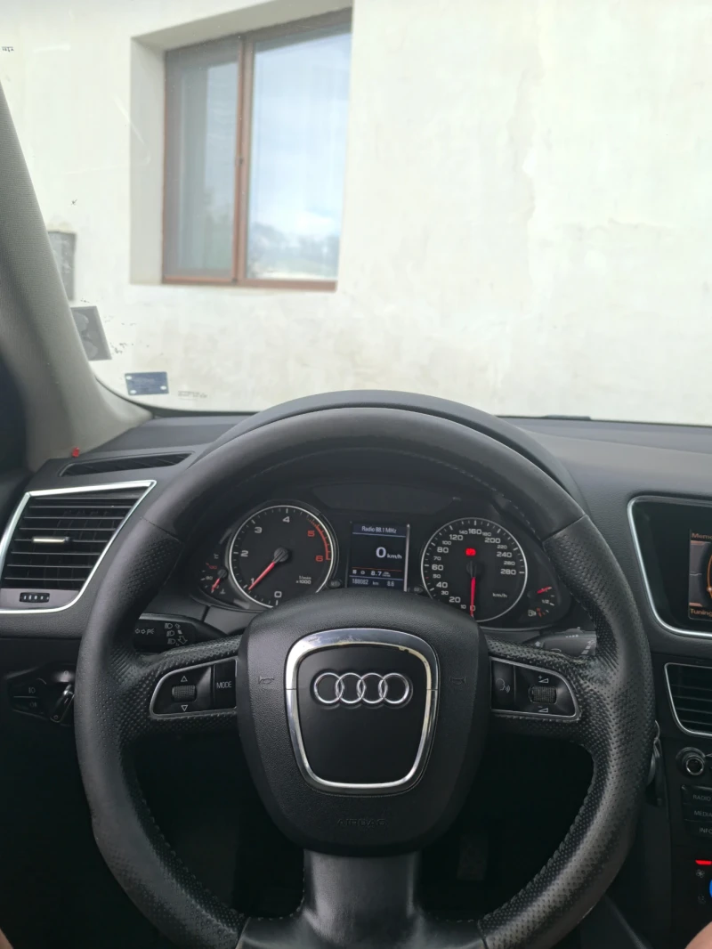 Audi Q5, снимка 17 - Автомобили и джипове - 52212955