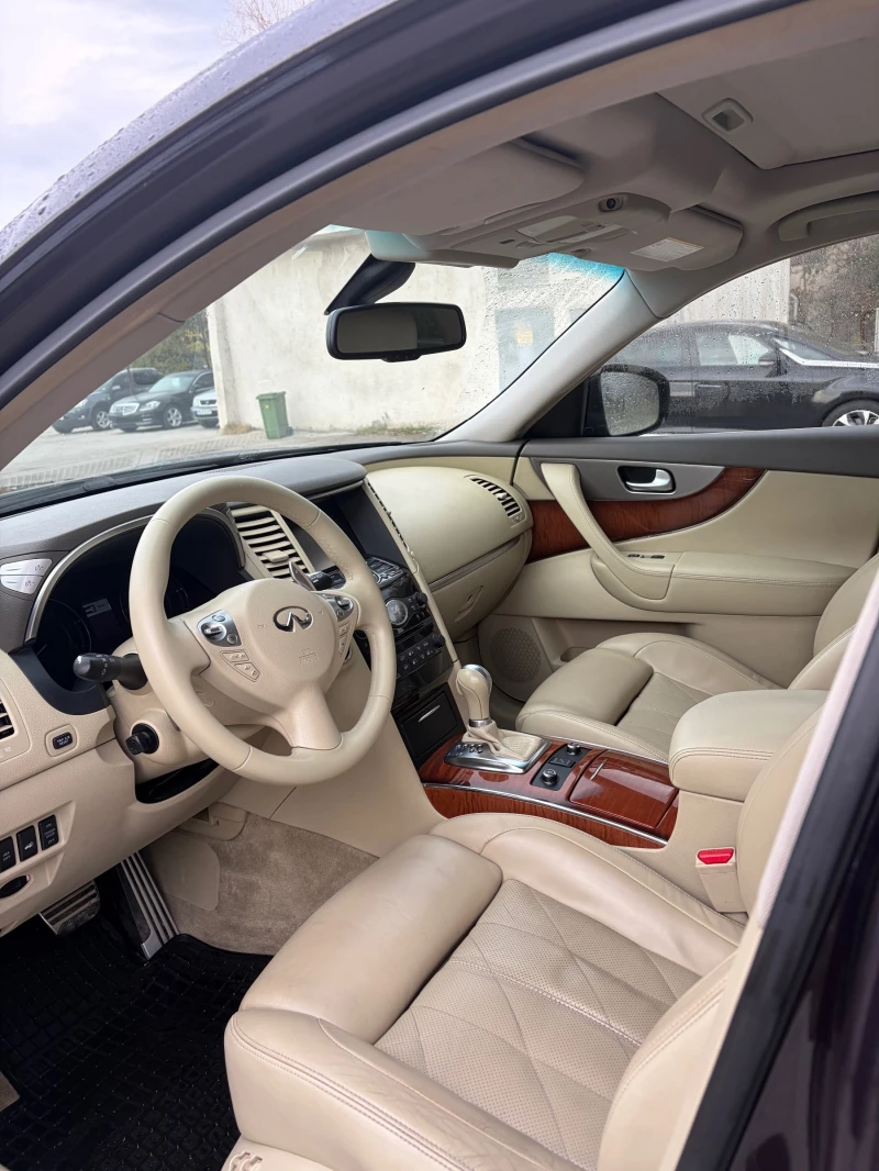 Infiniti QX70 Уникат Full 21 , снимка 9 - Автомобили и джипове - 52657231