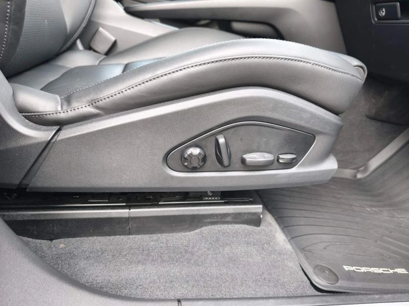 Porsche Macan 4S, снимка 12 - Автомобили и джипове - 52592721