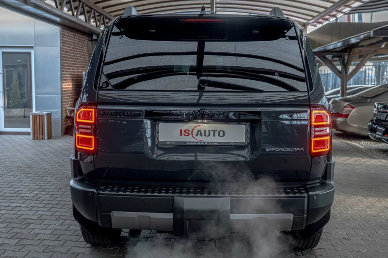 Toyota Land cruiser J250/i-Force MAX/4WD/Обдухване/JBL/HuD/Шибедах, снимка 4 - Автомобили и джипове - 52999833