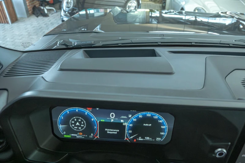 Toyota Land cruiser J250/i-Force MAX/4WD/Обдухване/JBL/HuD/Шибедах, снимка 15 - Автомобили и джипове - 52999833