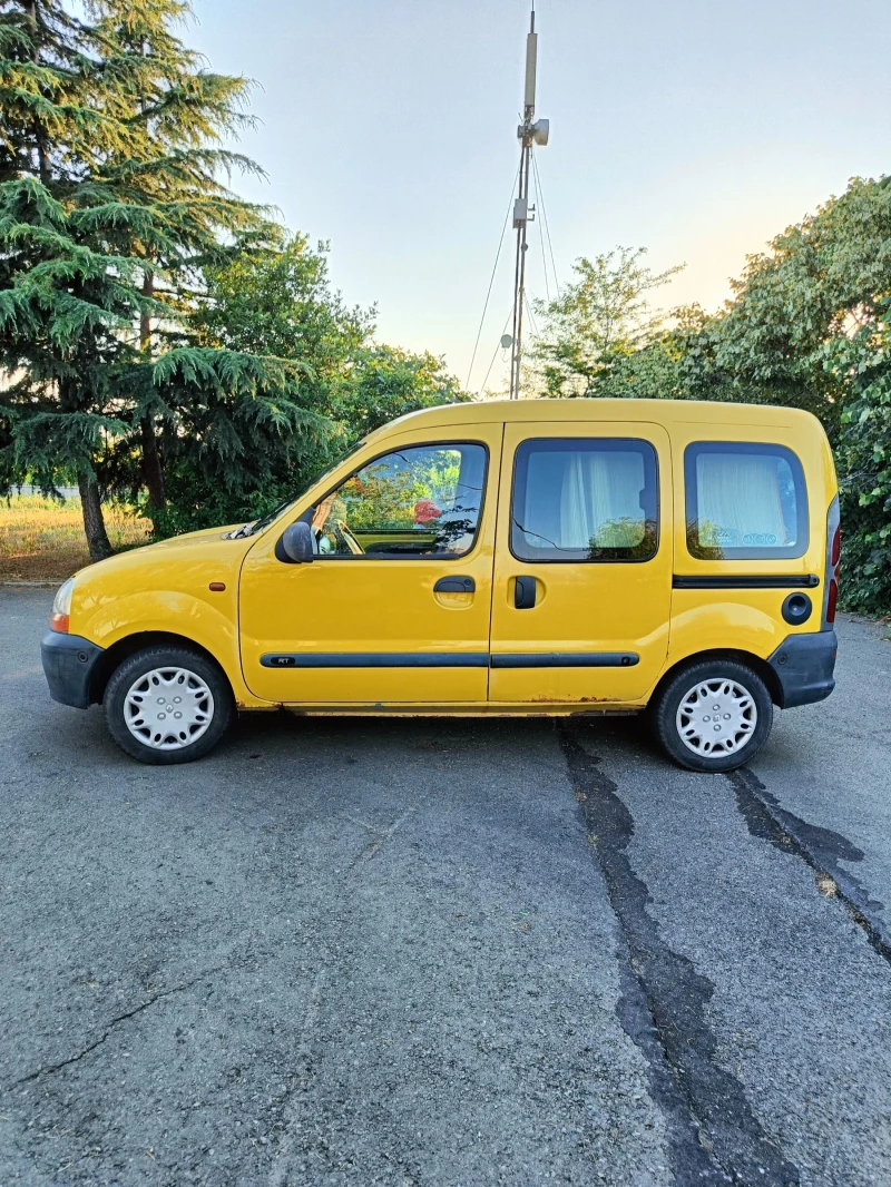 Renault Kangoo 1.4 бензин, снимка 4 - Автомобили и джипове - 53013506