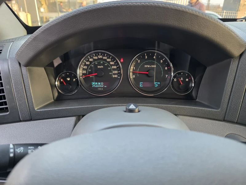 Jeep Grand cherokee 4.7i/ GAZ/ V8/ 4X4/ LIMITED/, снимка 11 - Автомобили и джипове - 53193117