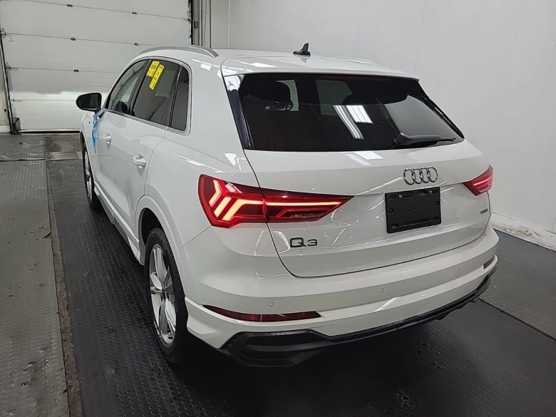 Audi Q3 * PROGRESSIV * CARFAX * ЦЕНА ДО БГ, снимка 5 - Автомобили и джипове - 53344588