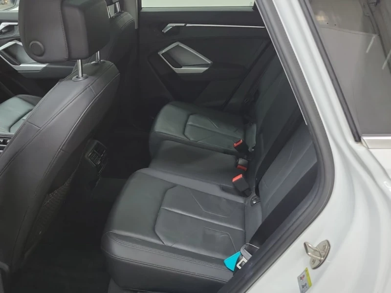 Audi Q3 * PROGRESSIV * CARFAX * ЦЕНА ДО БГ, снимка 11 - Автомобили и джипове - 53344588