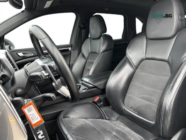 Porsche Cayenne 3.6 AWD* ПОДГРЕВ* ПАНОРАМА* КАМЕРА* КРАЙНА ЦЕНА* , снимка 10 - Автомобили и джипове - 55897400