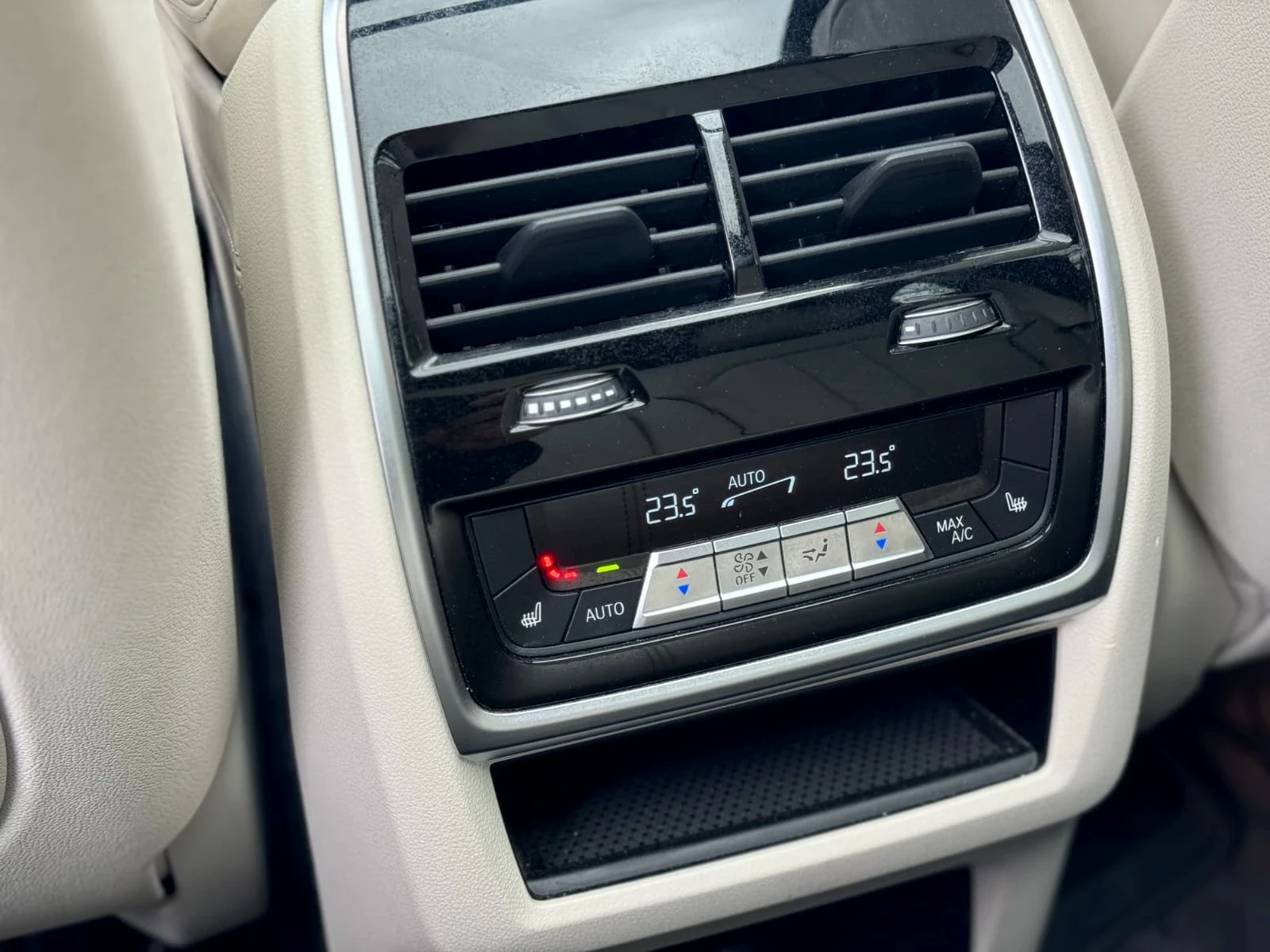 BMW X5 xDriver40i - изображение 9