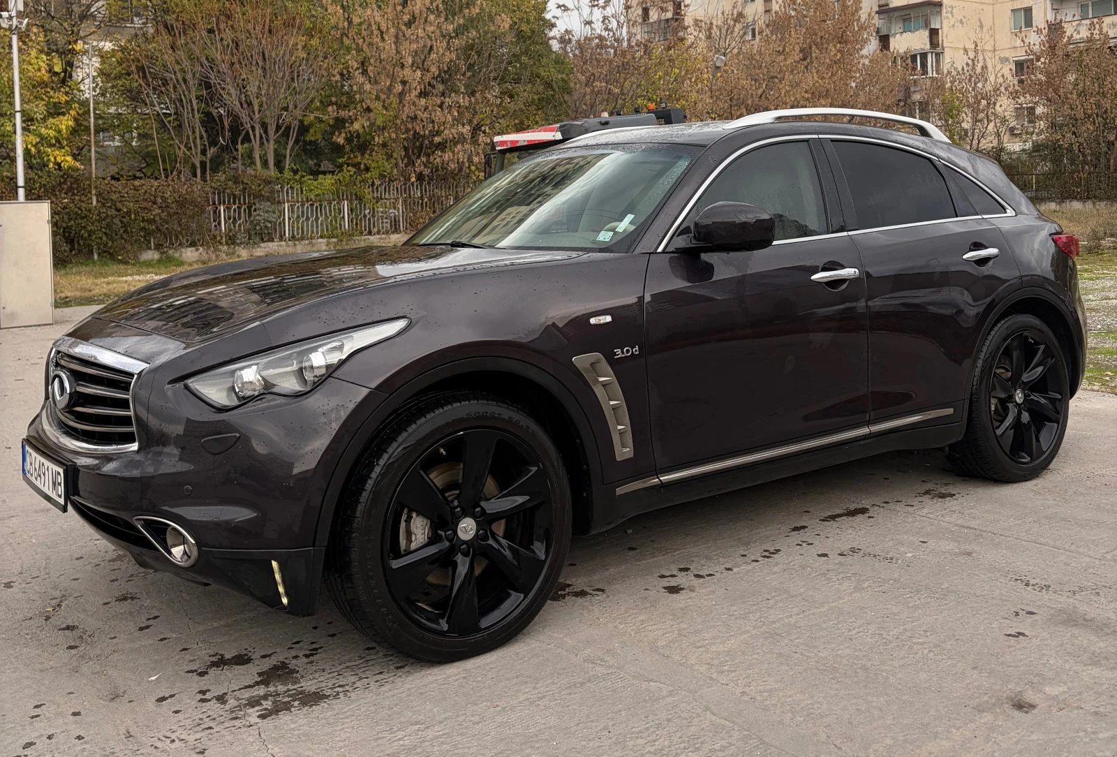 Infiniti QX70  Full 21  | Mobile.bg   2