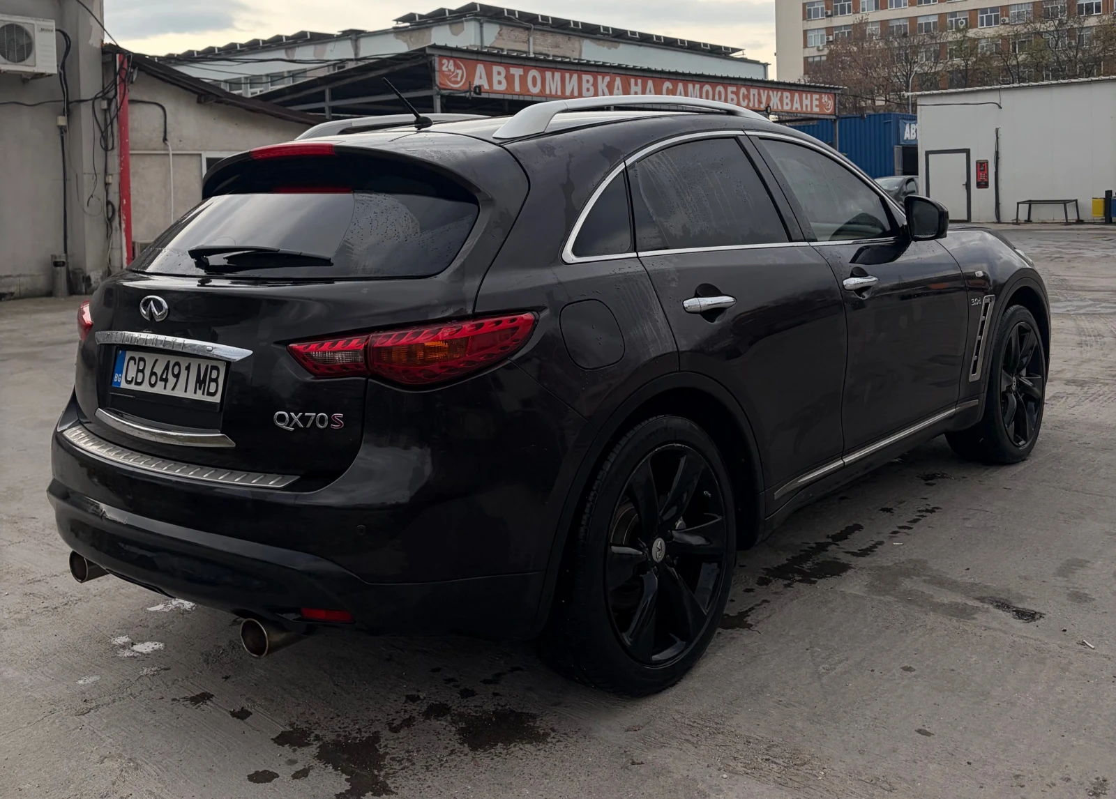 Infiniti QX70  Full 21  | Mobile.bg   5