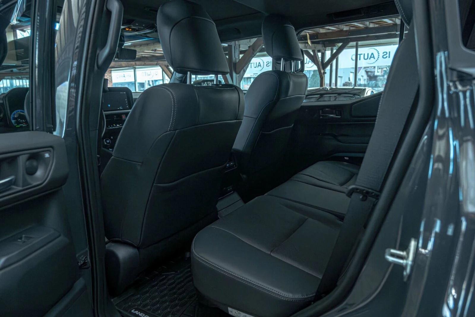 Toyota Land cruiser J250/i-Force MAX/4WD/���������/JBL/HuD/������� | Mobile.bg � ����������� 14