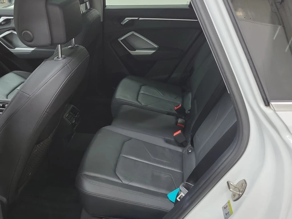 Audi Q3 * PROGRESSIV * CARFAX * ���� �� �� | Mobile.bg � ����������� 11