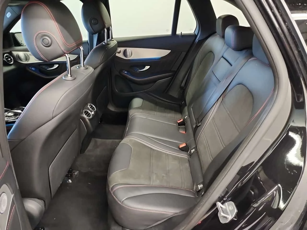 Mercedes-Benz GLC * AMG 43 * CARFAX * ПАНОРАМА * 360 КАМЕРА * , снимка 12 - Автомобили и джипове - 54171288