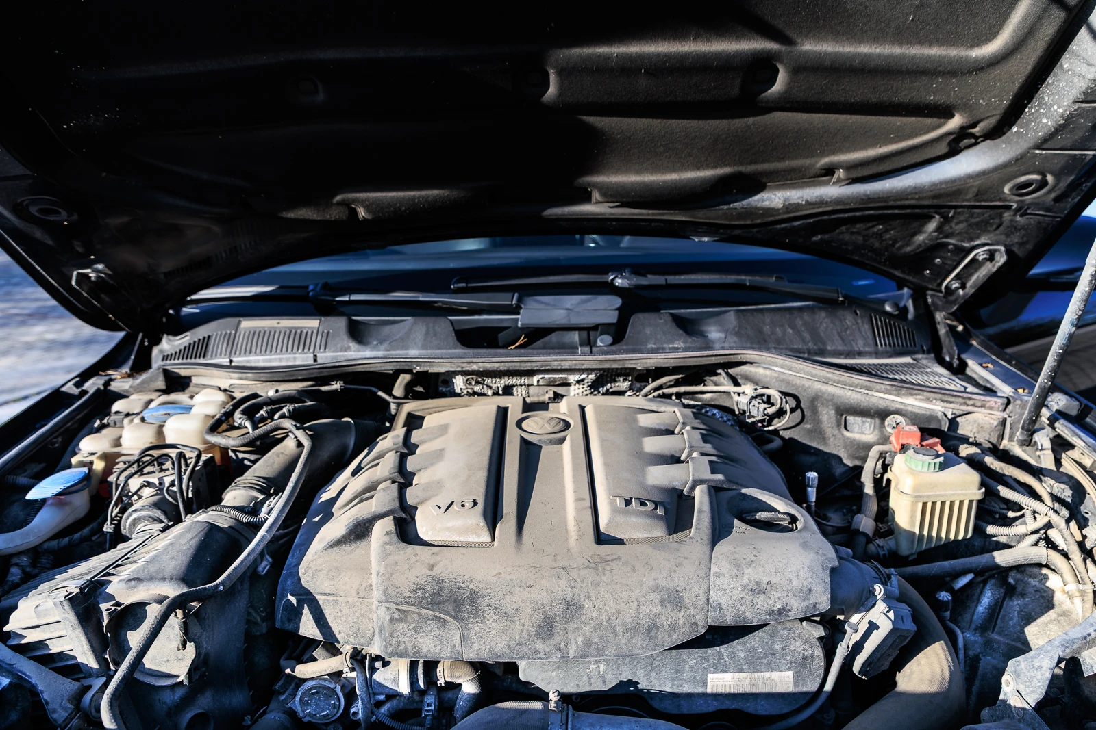 VW Touareg, снимка 9 - Автомобили и джипове - 54315510